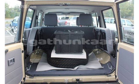 Buy Import Toyota Land Cruiser Beige Car in Import - Dubai in Baa Buy Import Toyota Land Cruiser Beige Car in Import - Dubai in Baa