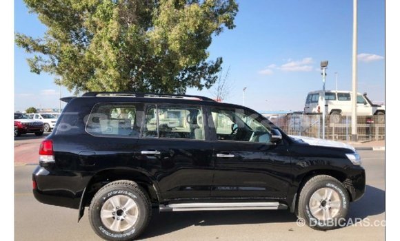 Buy Import Toyota Land Cruiser Black Car in Import - Dubai in Baa Buy Import Toyota Land Cruiser Black Car in Import - Dubai in Baa