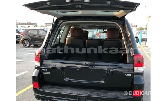 Buy Import Toyota Land Cruiser Black Car in Import - Dubai in Baa Buy Import Toyota Land Cruiser Black Car in Import - Dubai in Baa