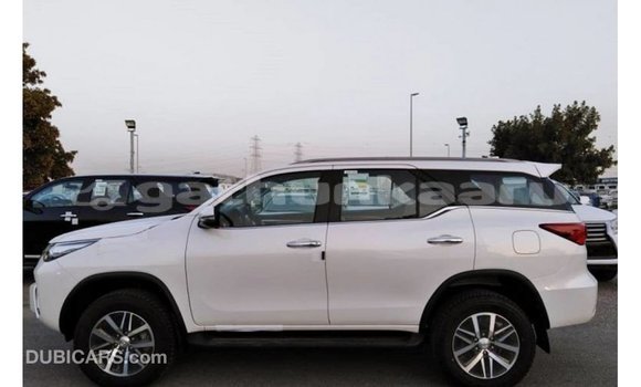 Buy Import Toyota Fortuner White Car in Import - Dubai in Baa Buy Import Toyota Fortuner White Car in Import - Dubai in Baa