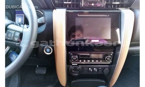 Buy Import Toyota Fortuner White Car in Import - Dubai in Baa Buy Import Toyota Fortuner White Car in Import - Dubai in Baa