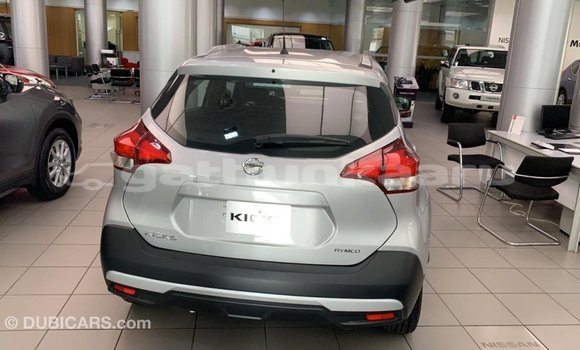 Buy Import Nissan Evalia Other Truck in Import - Dubai in Baa Buy Import Nissan Evalia Other Truck in Import - Dubai in Baa