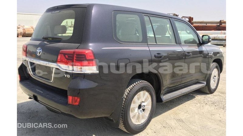 Big with watermark toyota land cruiser baa import dubai 1799