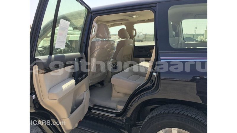 Big with watermark toyota land cruiser baa import dubai 1799