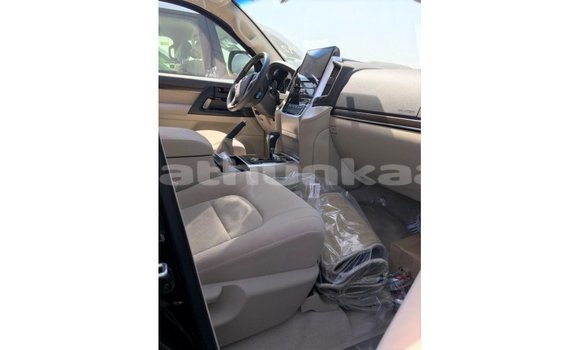 Buy Import Toyota Land Cruiser Black Car in Import - Dubai in Baa Buy Import Toyota Land Cruiser Black Car in Import - Dubai in Baa
