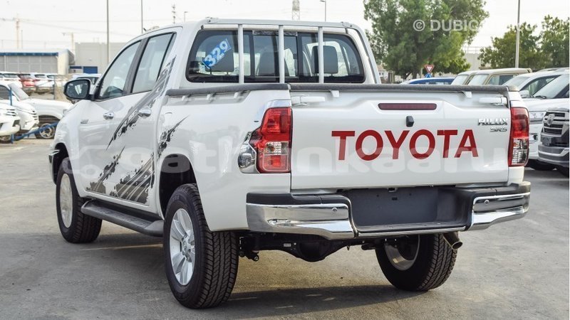 Big with watermark toyota hilux baa import dubai 1801