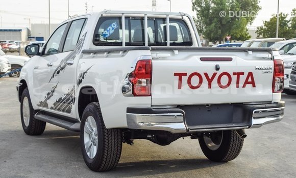 Buy Import Toyota Hilux White Car in Import - Dubai in Baa Buy Import Toyota Hilux White Car in Import - Dubai in Baa