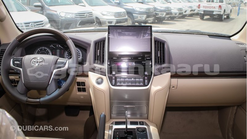 Big with watermark toyota land cruiser baa import dubai 1802
