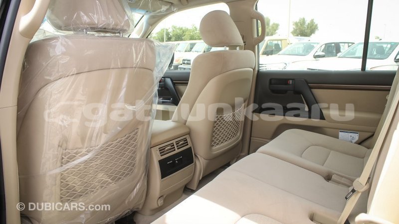 Big with watermark toyota land cruiser baa import dubai 1802