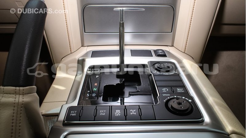 Big with watermark toyota land cruiser baa import dubai 1802