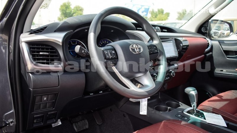 Big with watermark toyota hilux baa import dubai 1804