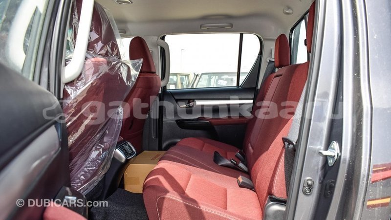 Big with watermark toyota hilux baa import dubai 1804