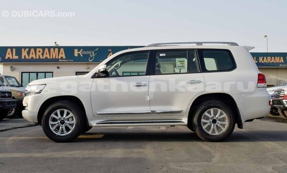 Buy Import Toyota Land Cruiser White Car in Import - Dubai in Baa Buy Import Toyota Land Cruiser White Car in Import - Dubai in Baa