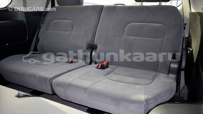 Big with watermark toyota land cruiser baa import dubai 1806