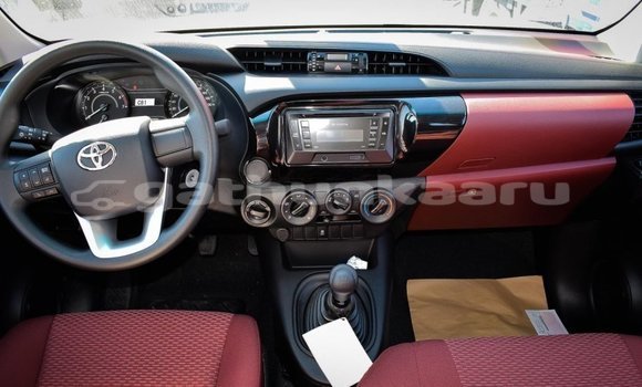 Buy Import Toyota Hilux White Car in Import - Dubai in Baa Buy Import Toyota Hilux White Car in Import - Dubai in Baa