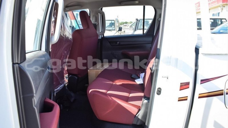 Big with watermark toyota hilux baa import dubai 1807