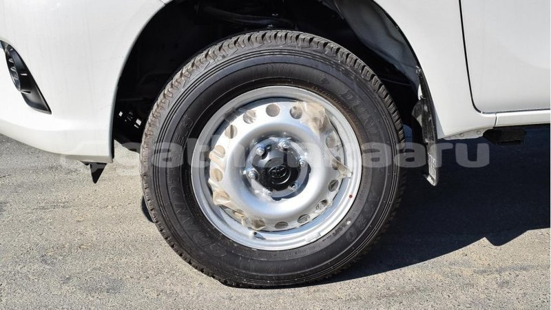 Big with watermark toyota hilux baa import dubai 1807