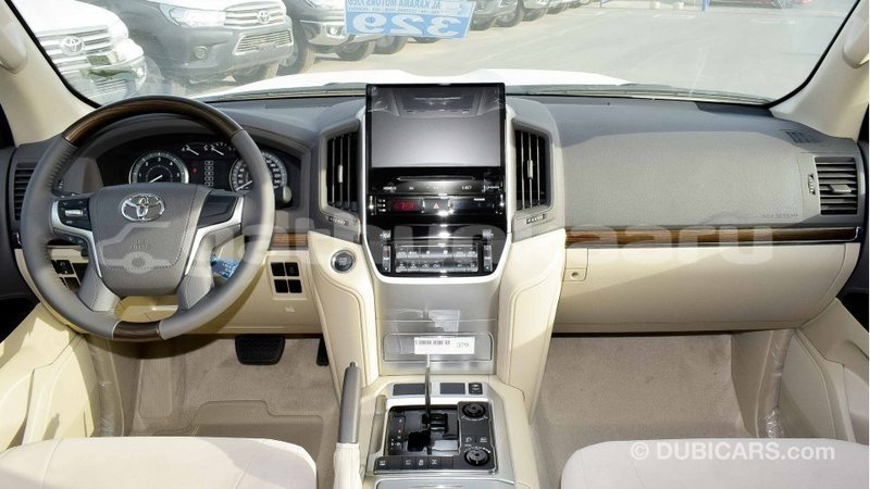Big with watermark toyota land cruiser baa import dubai 1811