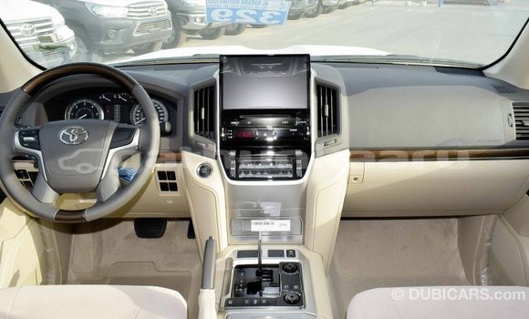 Buy Import Toyota Land Cruiser White Car in Import - Dubai in Baa Buy Import Toyota Land Cruiser White Car in Import - Dubai in Baa