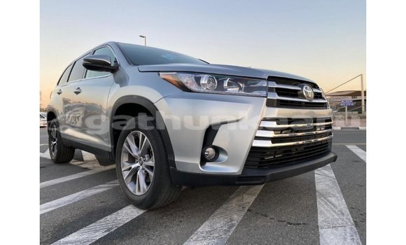 Buy Import Toyota Highlander Other Car in Import - Dubai in Baa Buy Import Toyota Highlander Other Car in Import - Dubai in Baa