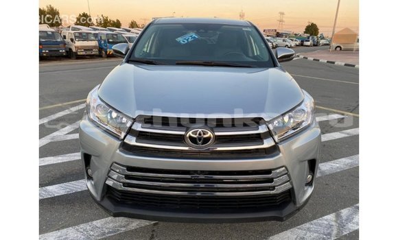 Buy Import Toyota Highlander Other Car in Import - Dubai in Baa Buy Import Toyota Highlander Other Car in Import - Dubai in Baa