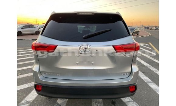 Buy Import Toyota Highlander Other Car in Import - Dubai in Baa Buy Import Toyota Highlander Other Car in Import - Dubai in Baa