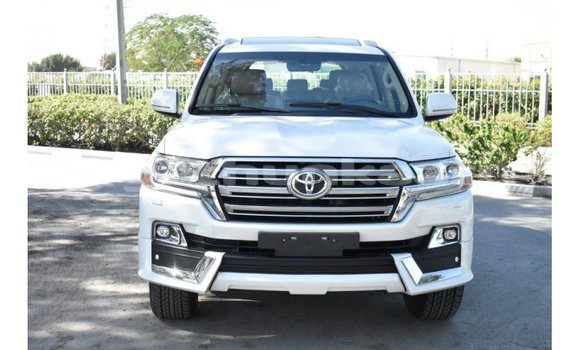 Buy Import Toyota Land Cruiser White Car in Import - Dubai in Baa Buy Import Toyota Land Cruiser White Car in Import - Dubai in Baa
