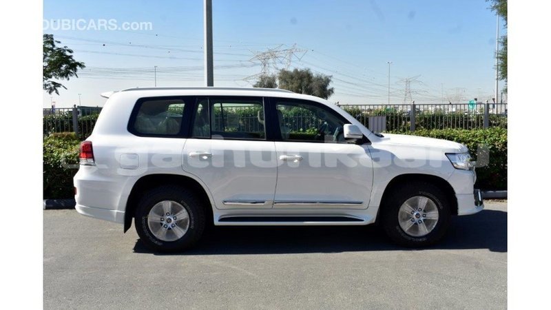 Big with watermark toyota land cruiser baa import dubai 1819