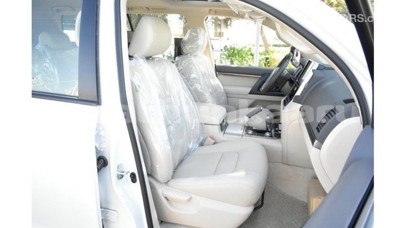 Big with watermark toyota land cruiser baa import dubai 1819