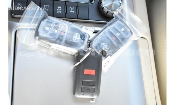 Buy Import Toyota Land Cruiser White Car in Import - Dubai in Baa Buy Import Toyota Land Cruiser White Car in Import - Dubai in Baa
