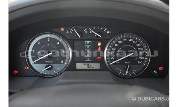 Buy Import Toyota Land Cruiser White Car in Import - Dubai in Baa Buy Import Toyota Land Cruiser White Car in Import - Dubai in Baa