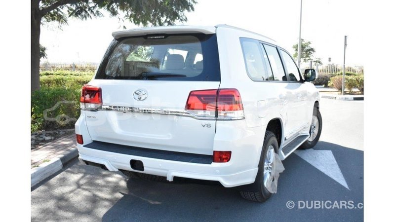 Big with watermark toyota land cruiser baa import dubai 1819