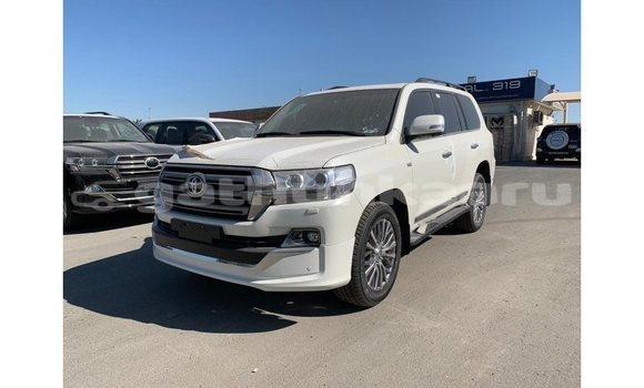 Buy Import Toyota Land Cruiser White Car in Import - Dubai in Baa Buy Import Toyota Land Cruiser White Car in Import - Dubai in Baa