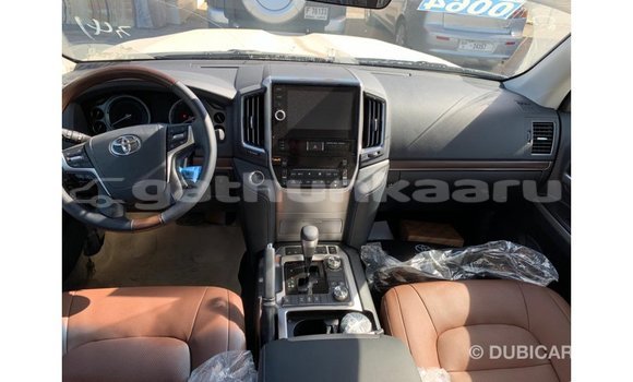 Buy Import Toyota Land Cruiser White Car in Import - Dubai in Baa Buy Import Toyota Land Cruiser White Car in Import - Dubai in Baa