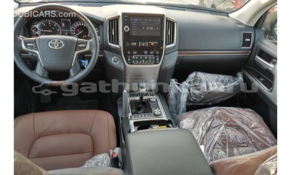 Buy Import Toyota Land Cruiser White Car in Import - Dubai in Baa Buy Import Toyota Land Cruiser White Car in Import - Dubai in Baa
