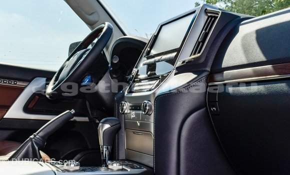 Buy Import Toyota Land Cruiser Black Car in Import - Dubai in Baa Buy Import Toyota Land Cruiser Black Car in Import - Dubai in Baa