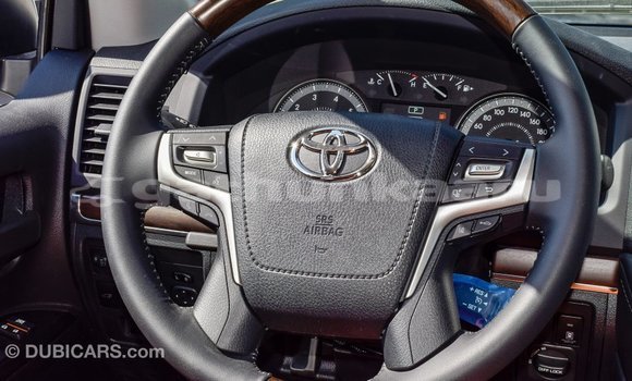 Buy Import Toyota Land Cruiser White Car in Import - Dubai in Baa Buy Import Toyota Land Cruiser White Car in Import - Dubai in Baa
