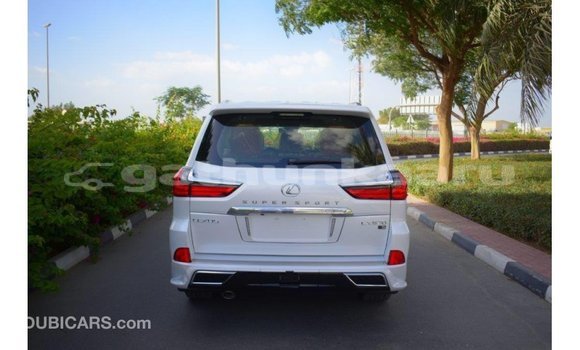 Buy Import Lexus LX White Car in Import - Dubai in Baa Buy Import Lexus LX White Car in Import - Dubai in Baa