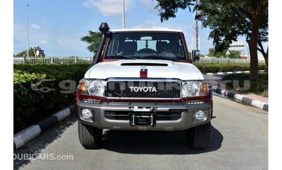 Buy Import Toyota Land Cruiser Red Car in Import - Dubai in Baa Buy Import Toyota Land Cruiser Red Car in Import - Dubai in Baa