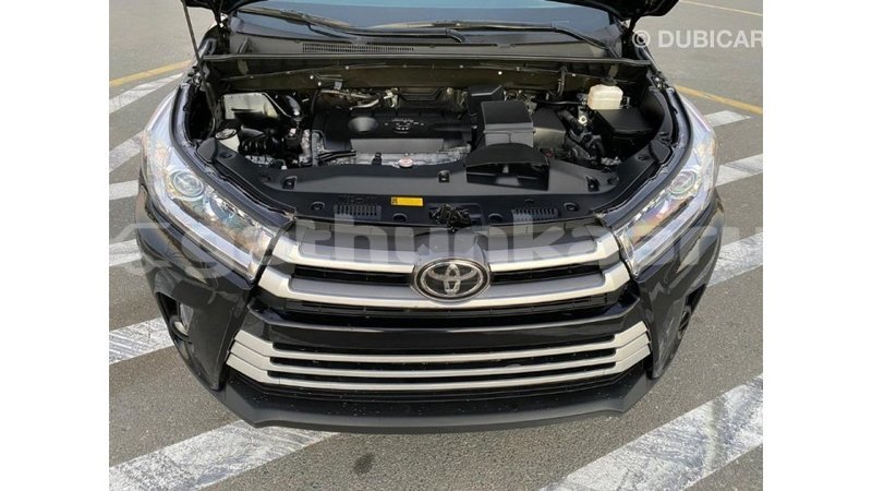 Big with watermark toyota highlander baa import dubai 1836