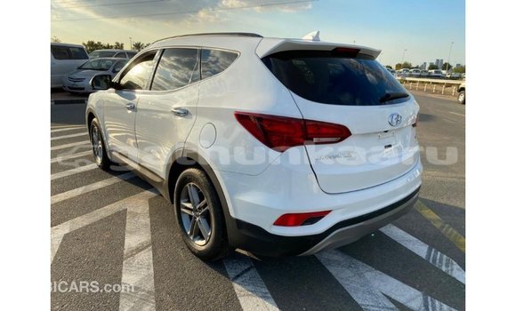 Buy Import Hyundai Santa Fe White Car in Import - Dubai in Baa Buy Import Hyundai Santa Fe White Car in Import - Dubai in Baa