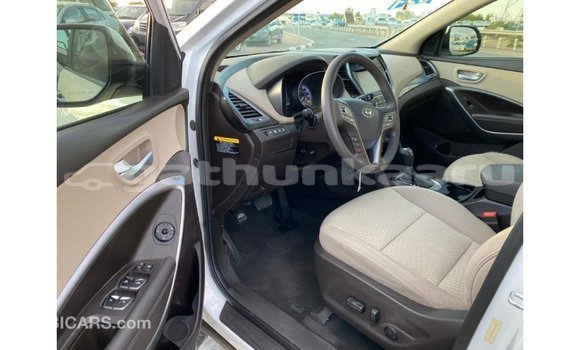 Buy Import Hyundai Santa Fe White Car in Import - Dubai in Baa Buy Import Hyundai Santa Fe White Car in Import - Dubai in Baa