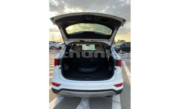Buy Import Hyundai Santa Fe White Car in Import - Dubai in Baa Buy Import Hyundai Santa Fe White Car in Import - Dubai in Baa