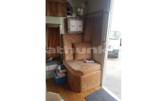 Buy Import Kia Carens White Car in Import - Dubai in Baa Buy Import Kia Carens White Car in Import - Dubai in Baa