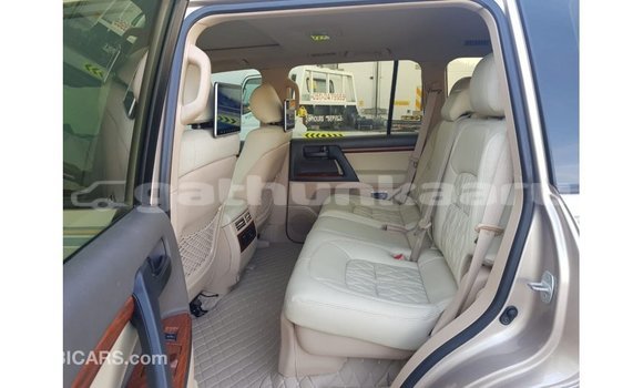 Buy Import Toyota Land Cruiser Other Car in Import - Dubai in Baa Buy Import Toyota Land Cruiser Other Car in Import - Dubai in Baa