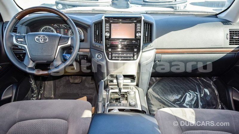 Big with watermark toyota land cruiser baa import dubai 1849