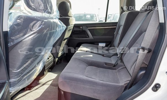 Buy Import Toyota Land Cruiser White Car in Import - Dubai in Baa Buy Import Toyota Land Cruiser White Car in Import - Dubai in Baa