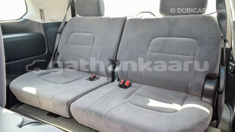 Big with watermark toyota land cruiser baa import dubai 1849