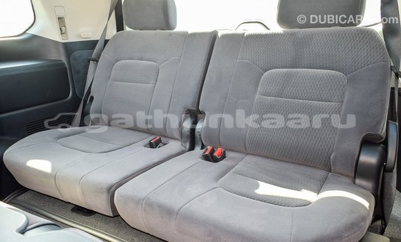 Buy Import Toyota Land Cruiser White Car in Import - Dubai in Baa Buy Import Toyota Land Cruiser White Car in Import - Dubai in Baa