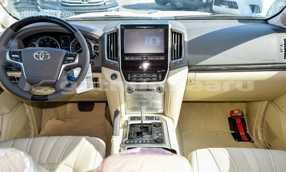 Buy Import Toyota Land Cruiser Black Car in Import - Dubai in Baa Buy Import Toyota Land Cruiser Black Car in Import - Dubai in Baa